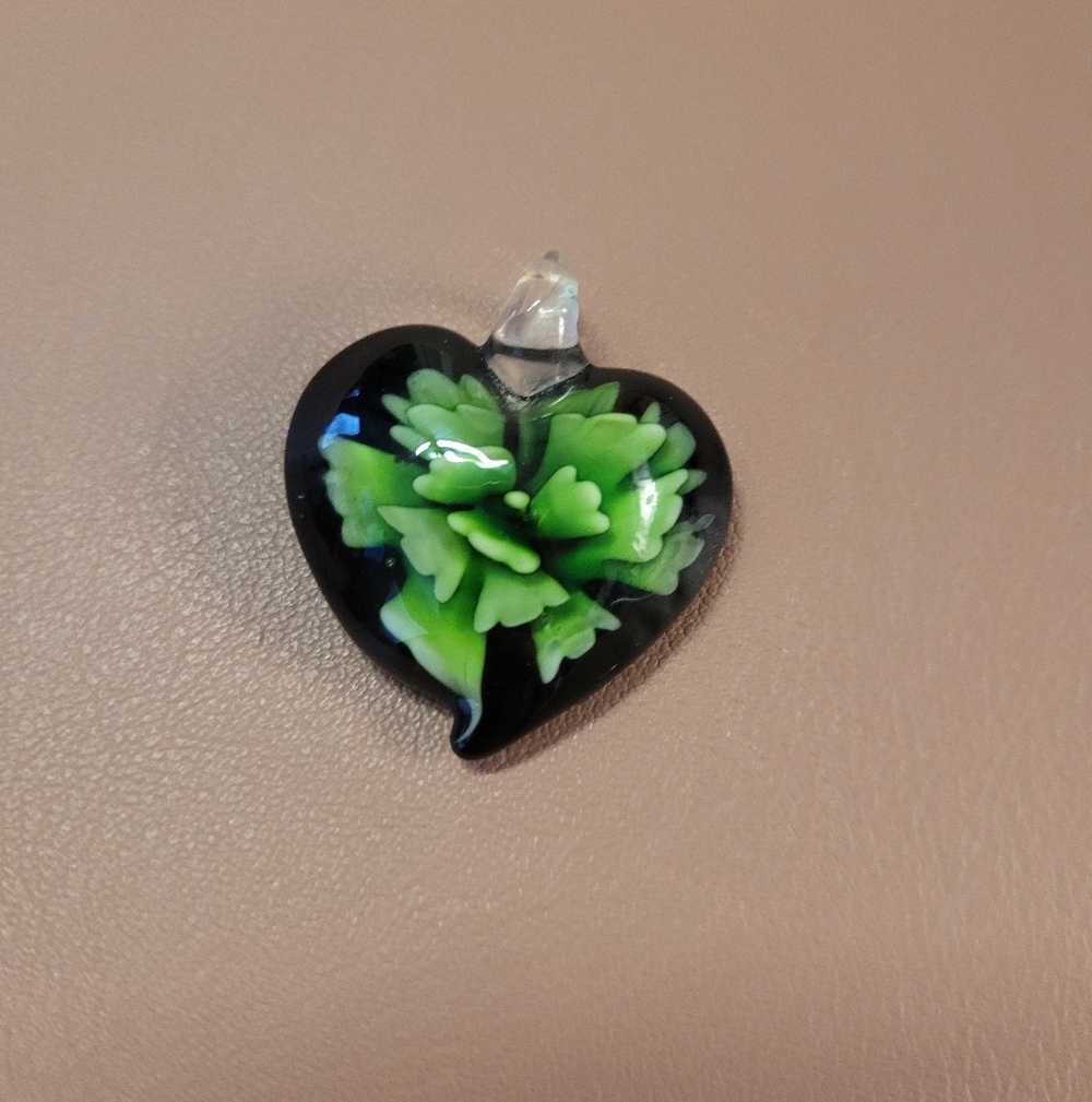 Heart Glass Pendant- Green Flower